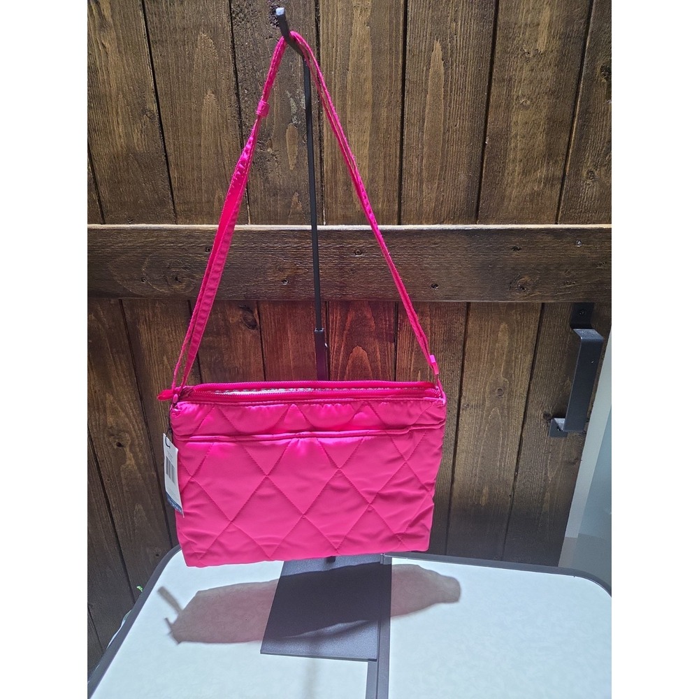 Vera Bradley ~ "Peacock Pink" ~ Lightweight Large Hipster/Cross Body ~‎ NWT